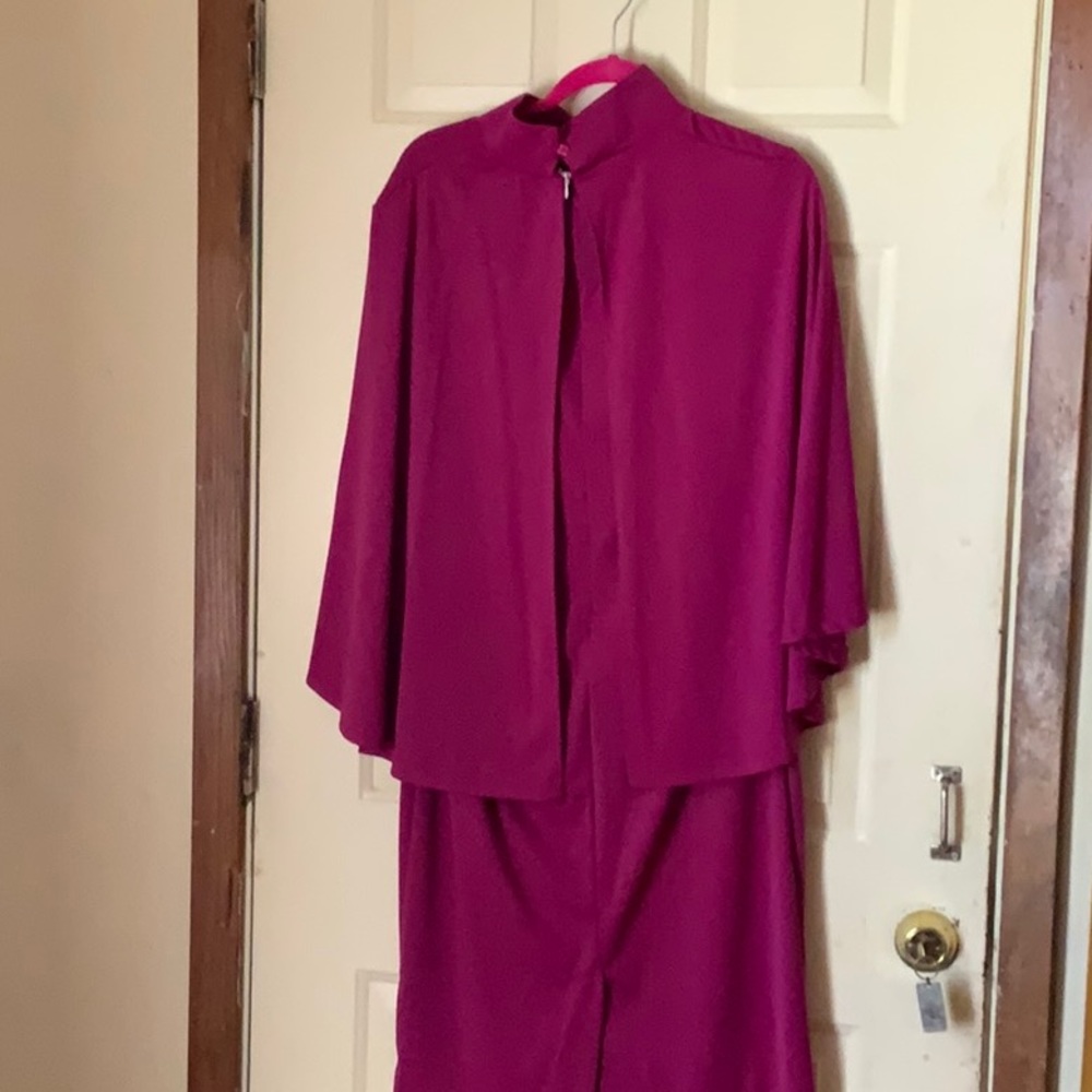 Dress - Picture 5 of 5